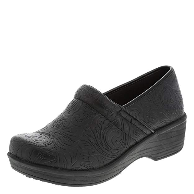 sabine-wren-black-shoes