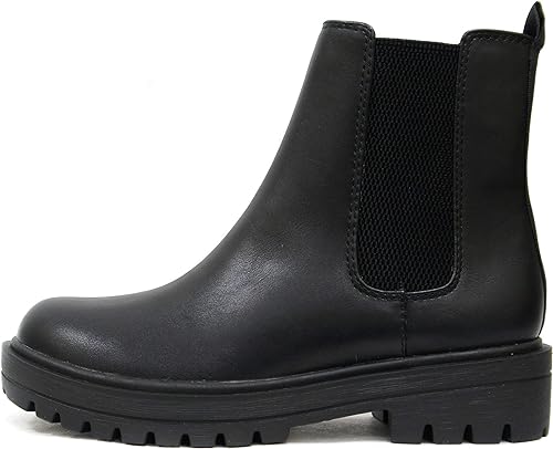 womans-black-boots